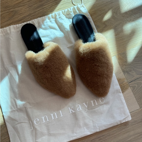 JENNI KAYNE SHERPA MULES!! - Picture 2 of 5